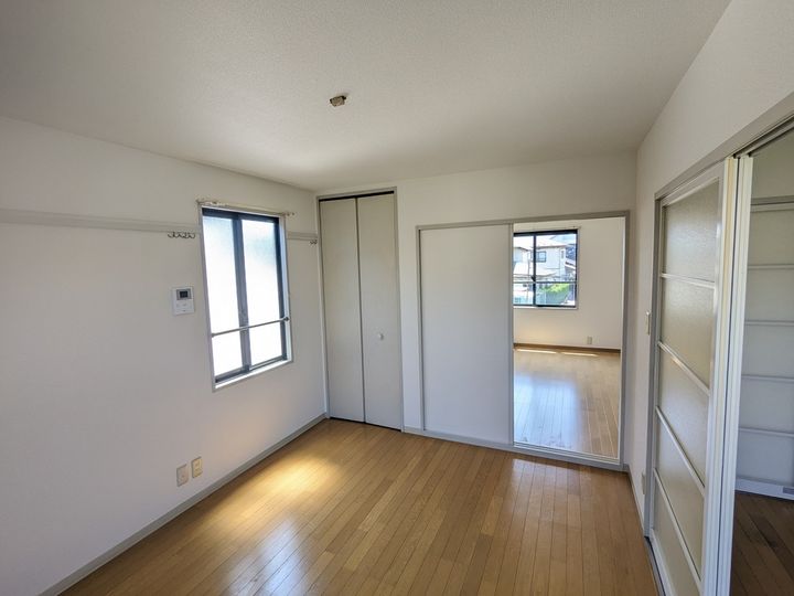 ジョイファムKの居間