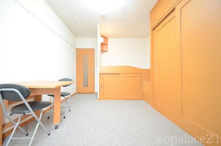 レオパレスRiziere MonterIの居間