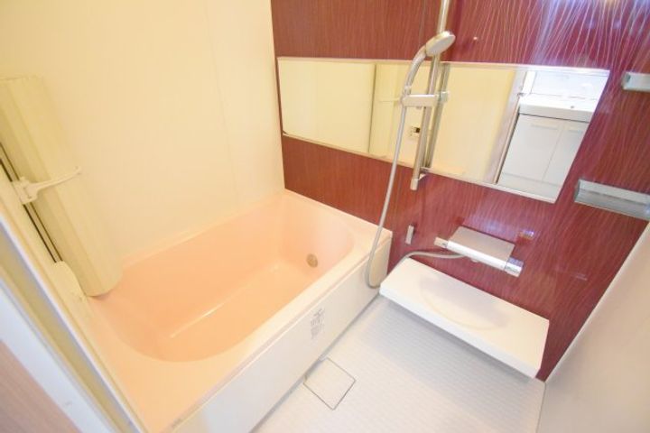 神奈川県横浜市鶴見区潮田町3(アパート)の賃貸物件の風呂
