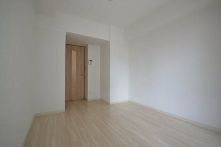 アリシアコート八丁畷の居間