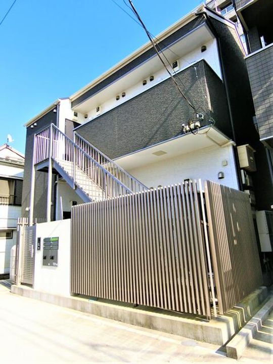 J KOYASUの外観