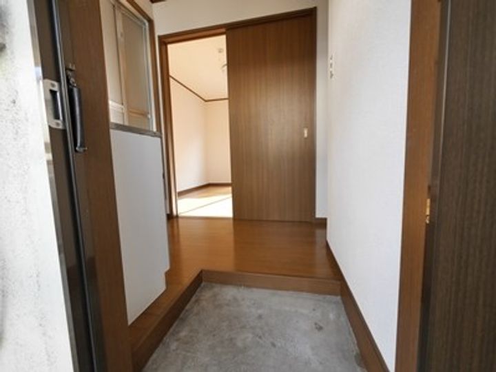 東京都世田谷区奥沢7(アパート)の賃貸物件の玄関