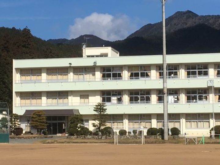 プラザハイツIIの周辺