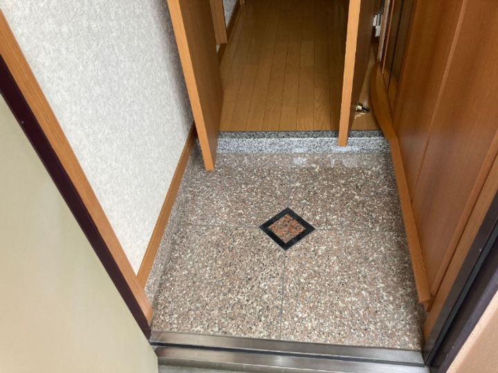 グランエスポワルの玄関