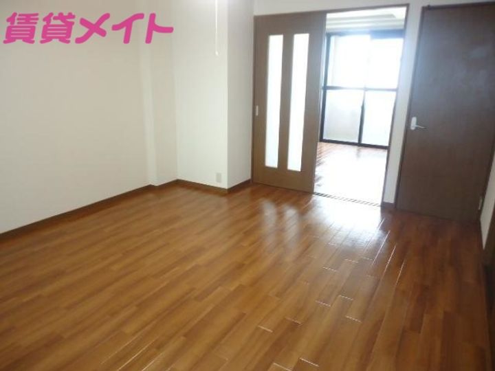 シャングリラの居間