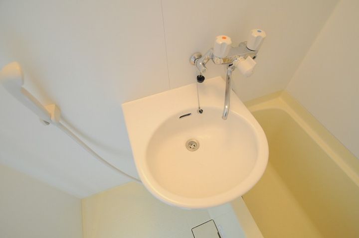 東京都世田谷区弦巻1(アパート)の賃貸物件の内装