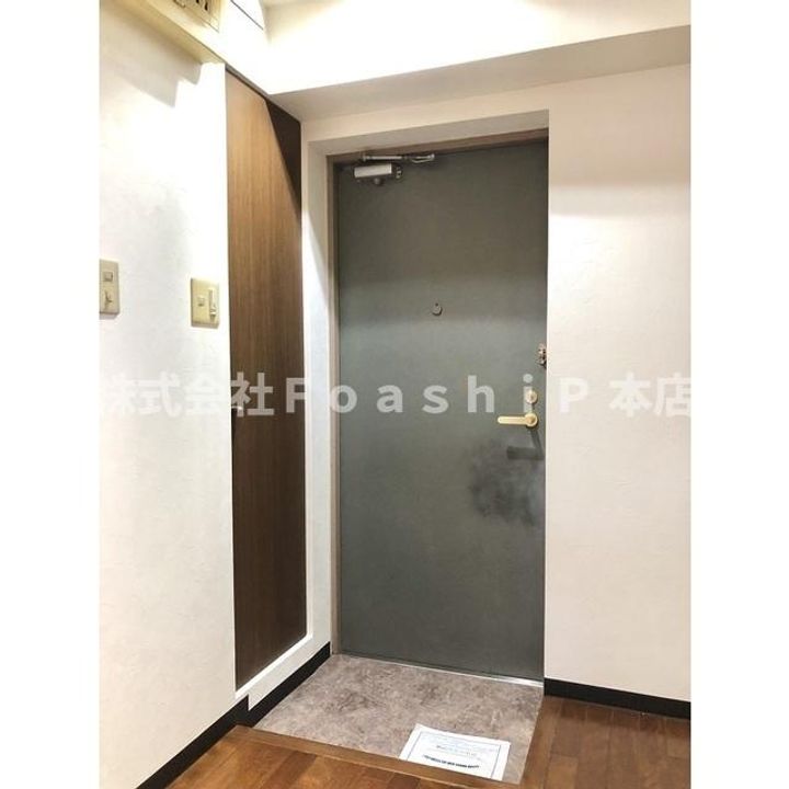 東京都豊島区目白2(マンション)の賃貸物件の玄関