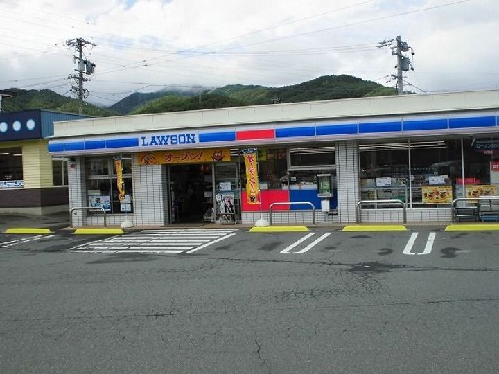 セレーノ岡谷の周辺