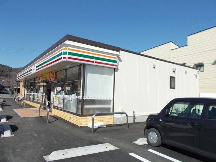 セレーノ岡谷の周辺