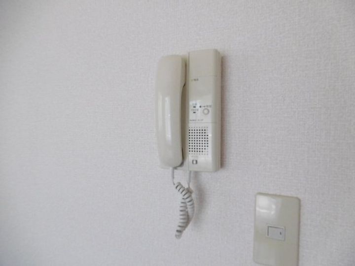神奈川県横浜市鶴見区鶴見中央3(マンション)の賃貸物件の居間
