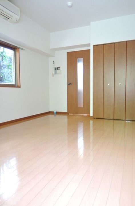 東京都文京区白山2(マンション)の賃貸物件の居間