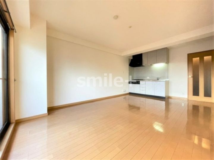 岡山県岡山市北区新屋敷町3(マンション)の賃貸物件の居間