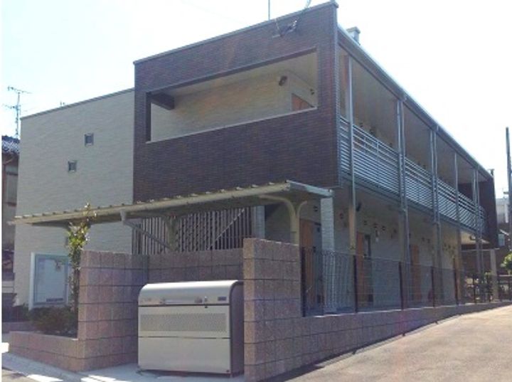 クレイノグランシャリオの外観