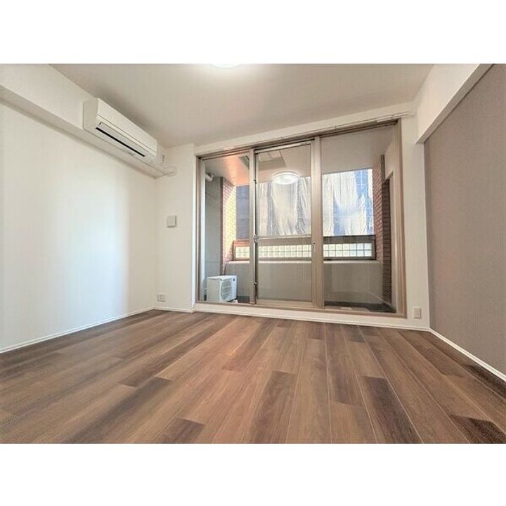 大阪府大阪市北区中之島3(マンション)の賃貸物件の居間