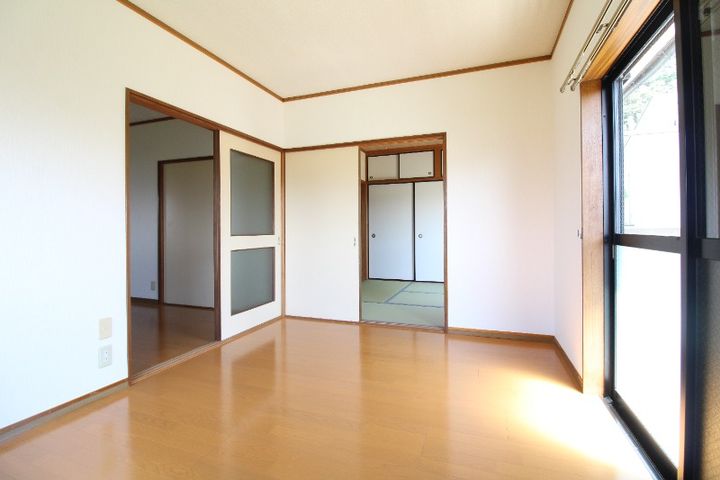 ハイツ優の居間
