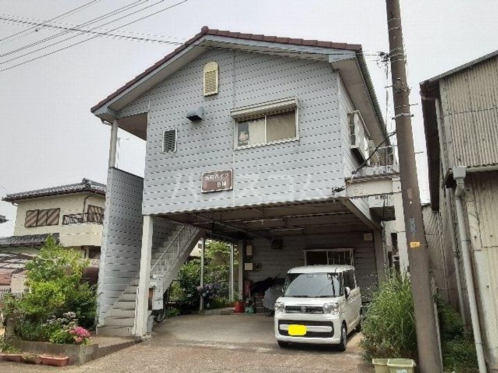 元町ハイツ B棟の外観
