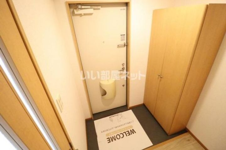 群馬県前橋市大友町2(一戸建)の賃貸物件の玄関