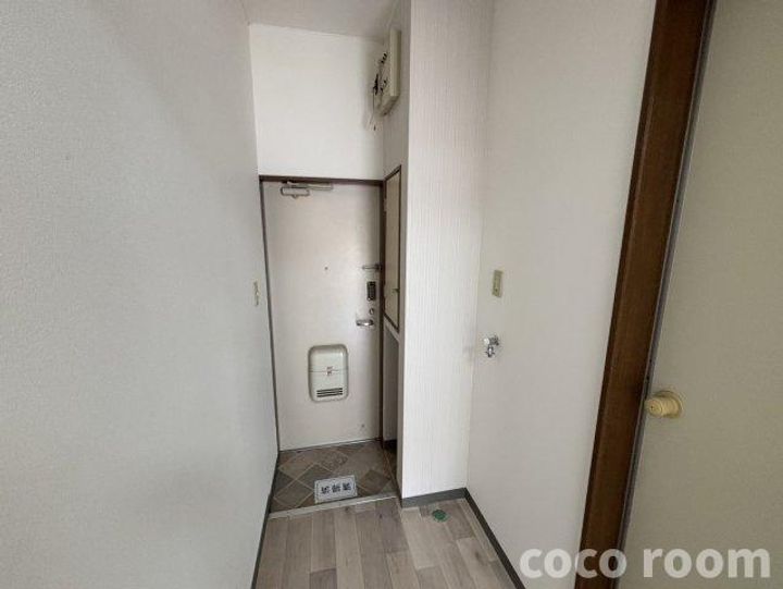 静岡県焼津市柳新屋(アパート)の賃貸物件の玄関