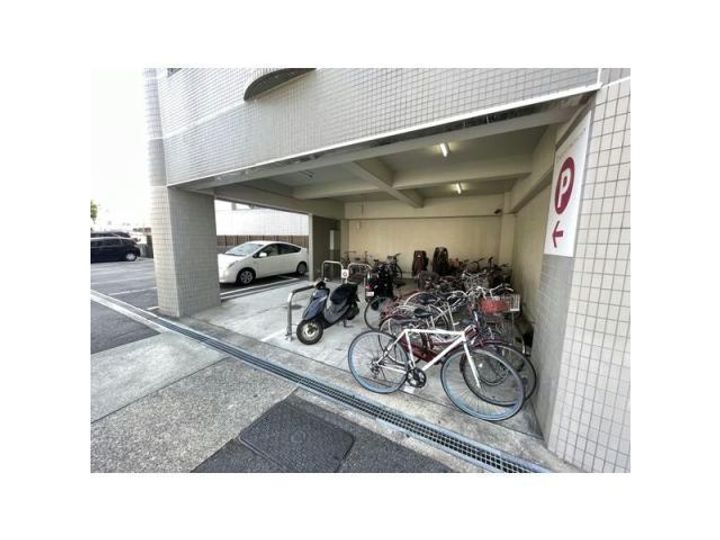 コートアクシス新栄の地図