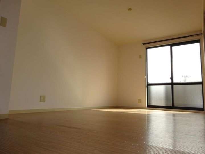 フォーレスタウン Aの居間