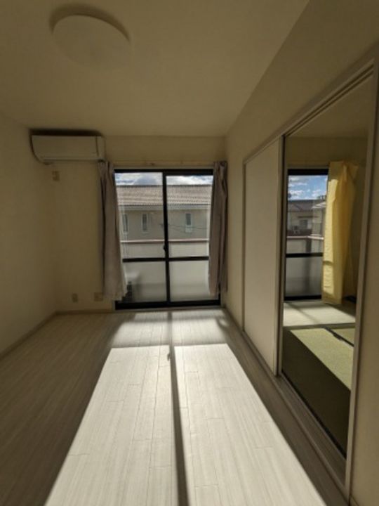 ラージヒルの居間