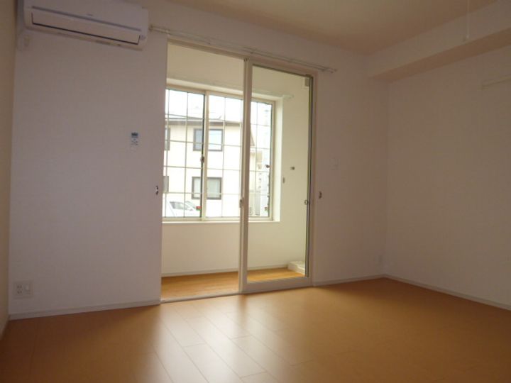 メゾン・フロイデの居間