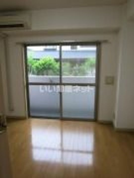 サン・ルピナスの居間