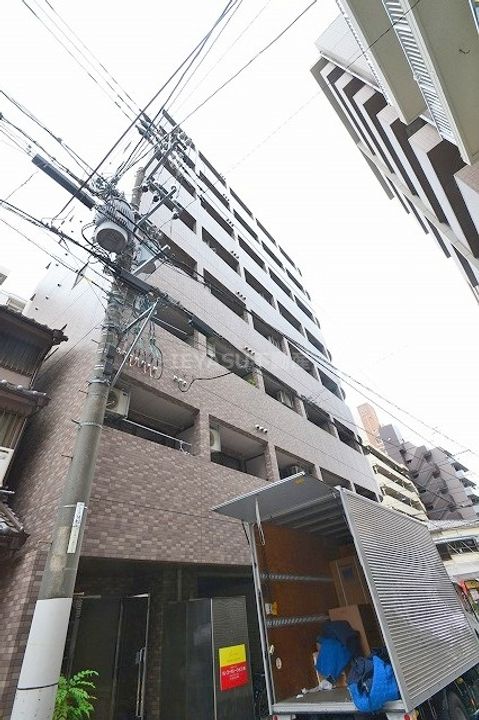 ユーアイビルの外観