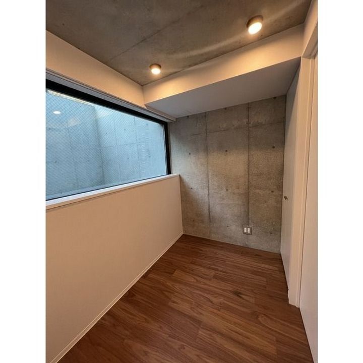 AUBE虎ノ門の居間