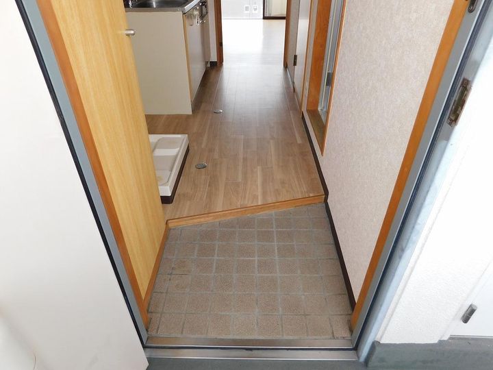 マンションプルミエの玄関