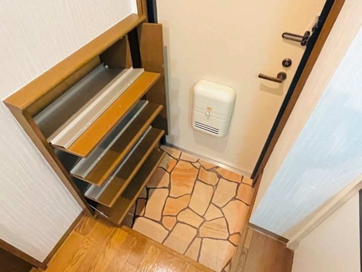 クレールステュディオの玄関