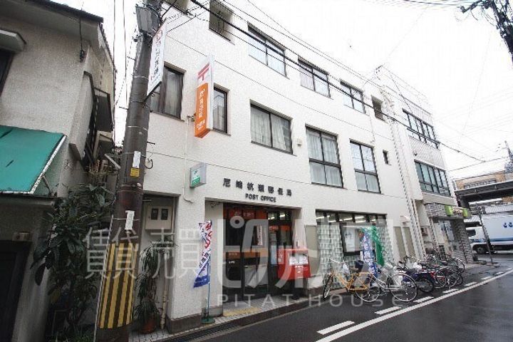 クレールステュディオの周辺