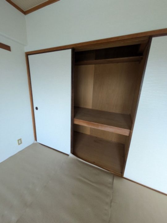 第3サンパレスの内装