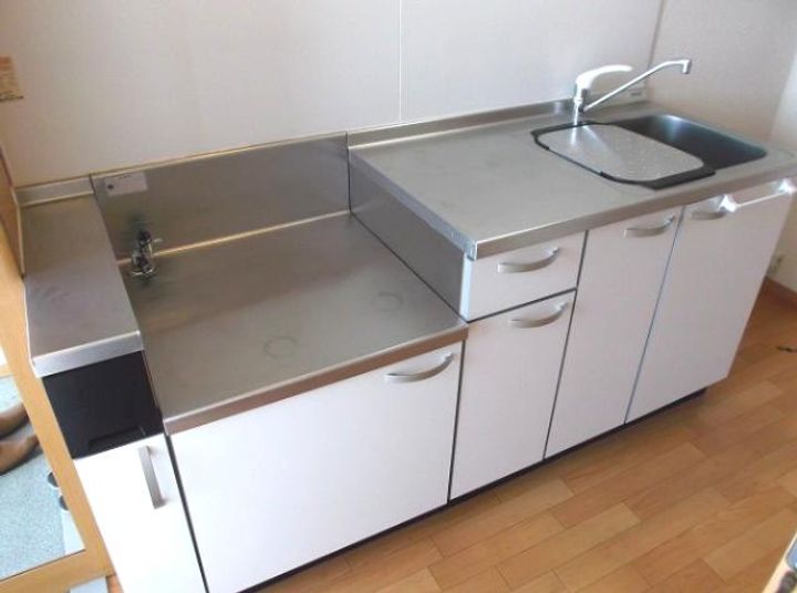 茨城県結城市下り松6(アパート)の賃貸物件のキッチン