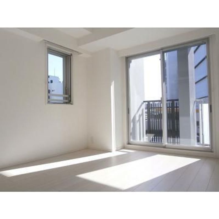 東京都港区芝浦2(マンション)の賃貸物件の居間