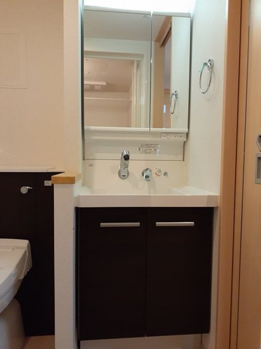 セシリアの内装