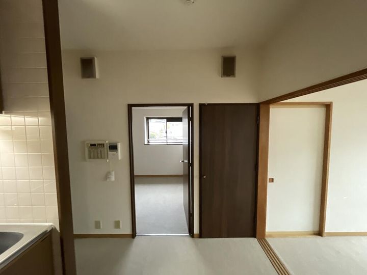 ヴェルビュ上杉の居間
