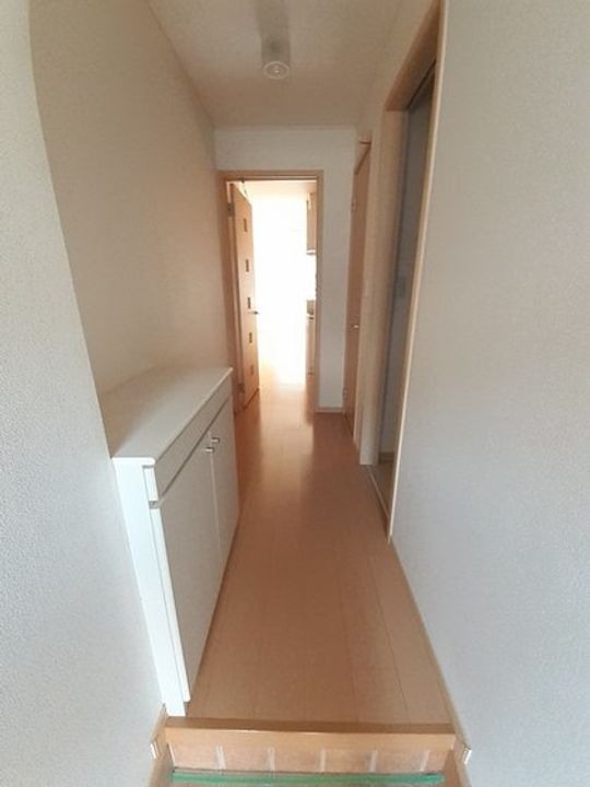 セレーノふくい 弐番館の玄関