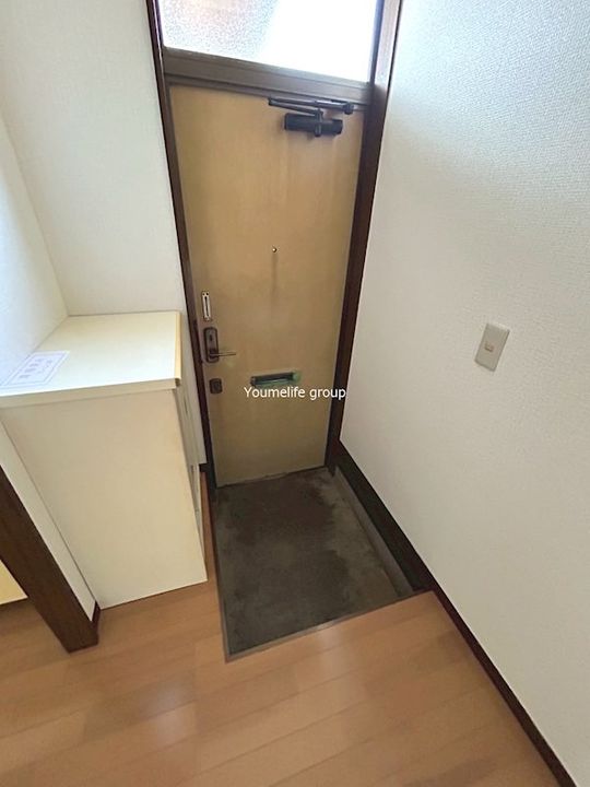 神奈川県厚木市中荻野(アパート)の賃貸物件の玄関