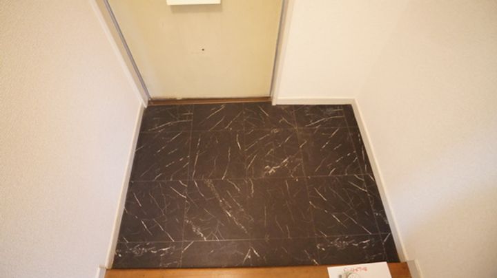 エスポアハイムの玄関