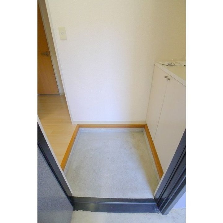 ガーデンパレスオークラの玄関