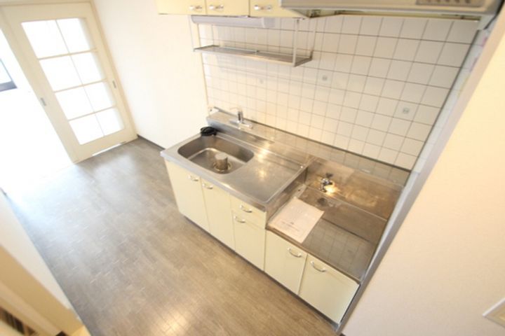 エスト牛田本町のキッチン