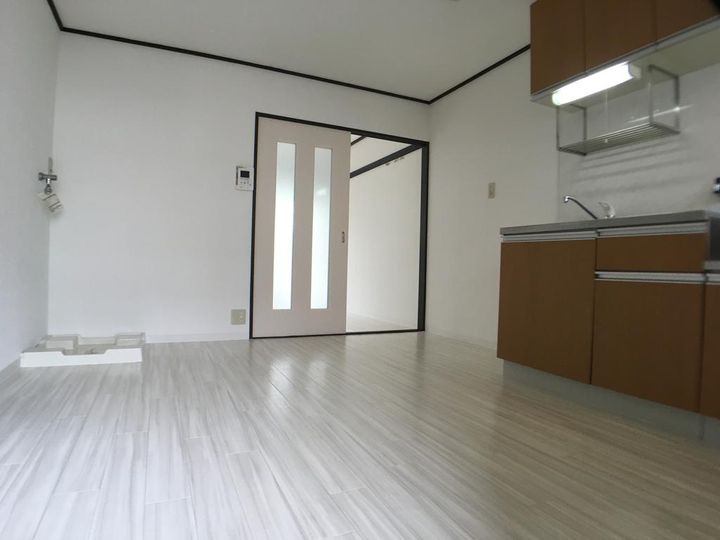 大阪府四條畷市南野1(アパート)の賃貸物件の居間