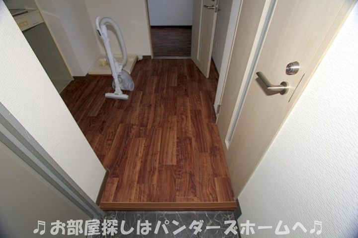 ミングルAP、星ヶ丘二番館の玄関