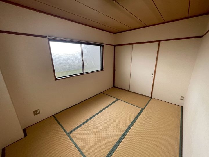 シャルマン三栗B棟の内装