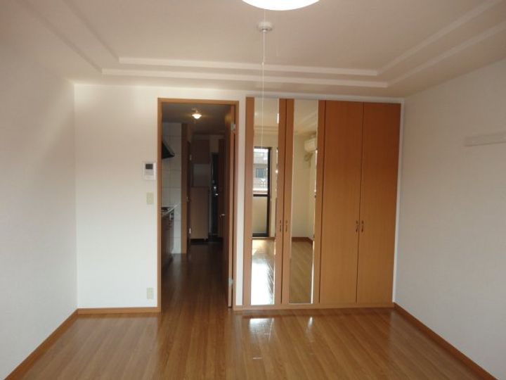 広島県福山市東川口町4(アパート)の賃貸物件の居間