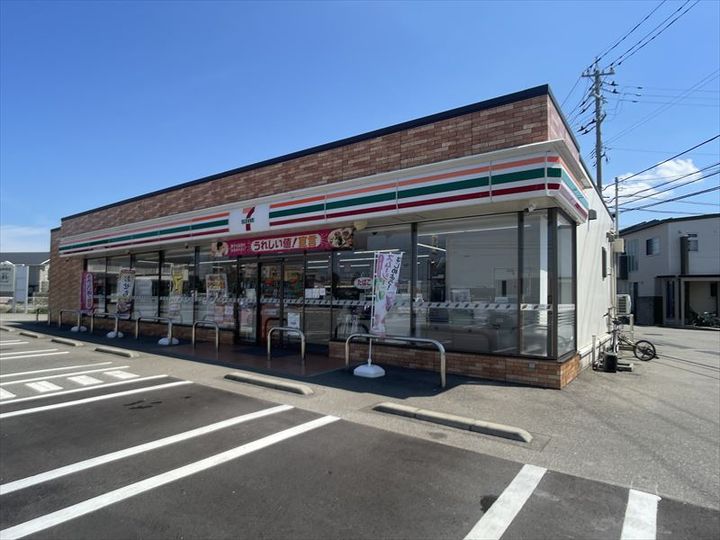 コモドテルツォの周辺