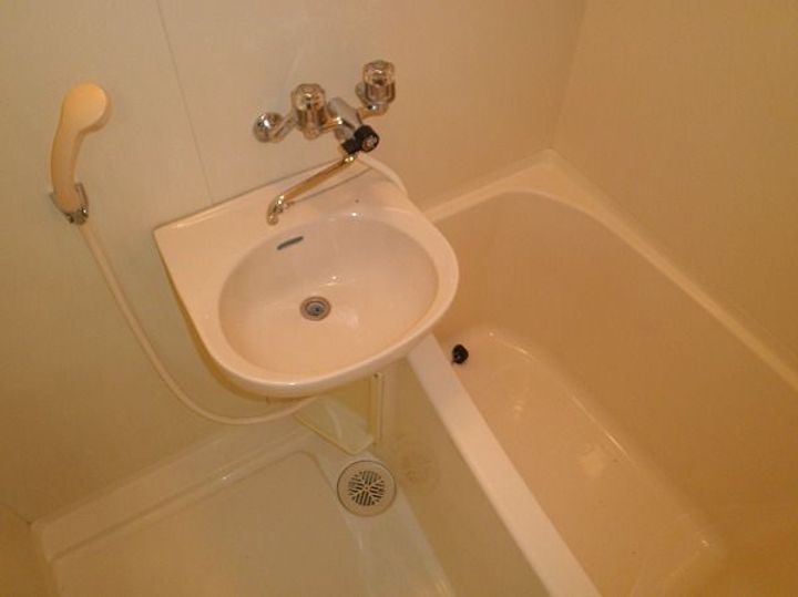 シャトル狭山台の風呂