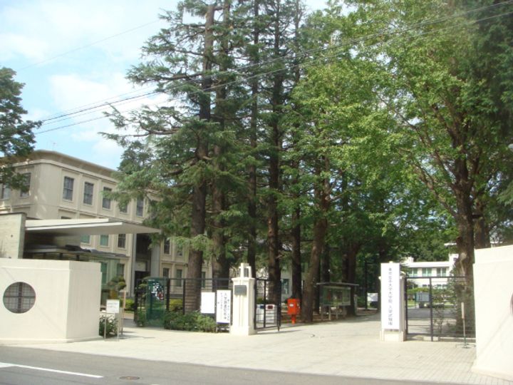 セソール2号館の周辺