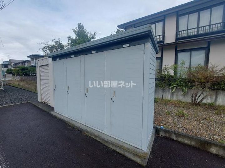 フォレストグリーンのその他画像